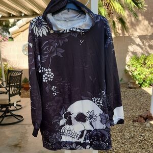 Black Skull Print Women's Swim Coverup